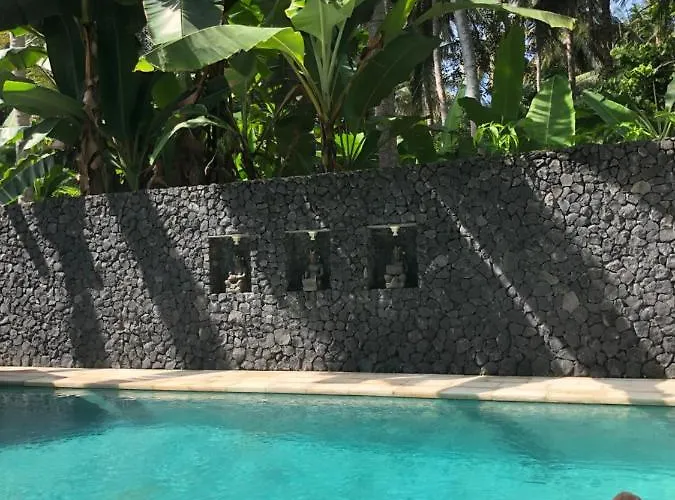 Rumah Kelapa Sepi * Karangasem